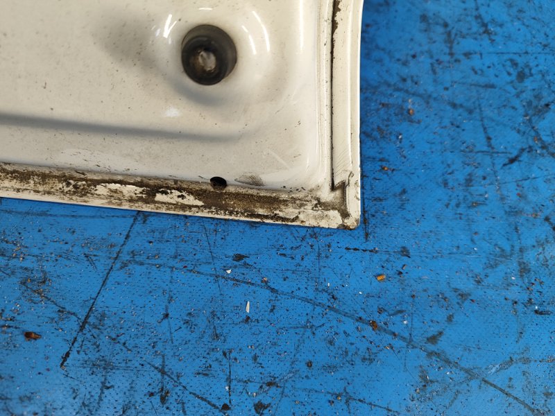 Door TOYOTA PRIUS PLUS 11-14 Right Front.