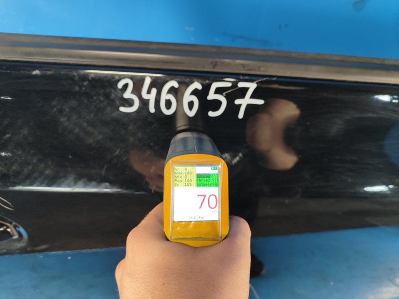 Door TOYOTA PRIUS PLUS 11-14 Right Front.