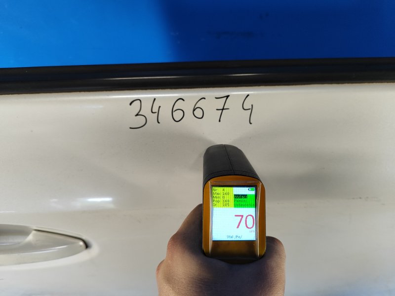 Door TOYOTA PRIUS PLUS 11-14 Right Front.