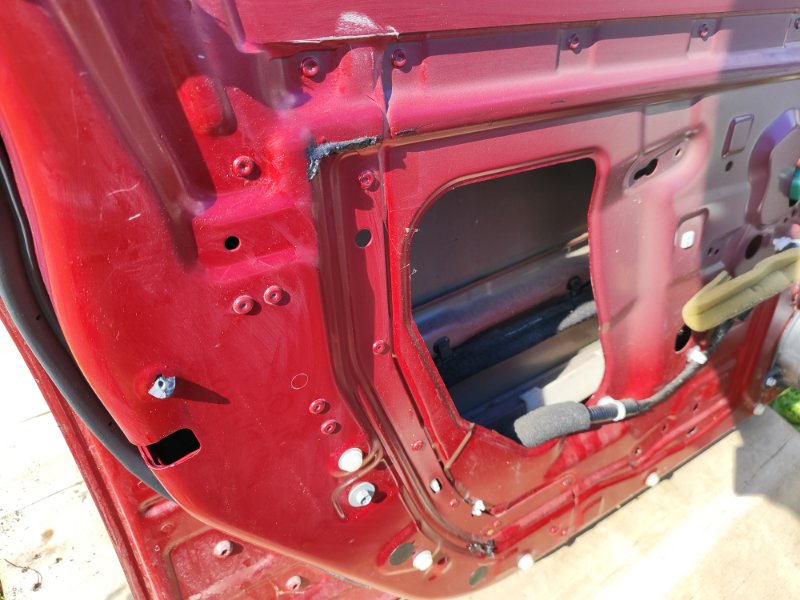 Door NISSAN LEAF 10-17 Left. Front.