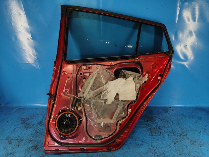 Door TOYOTA PRIUS 16- Right Rear.