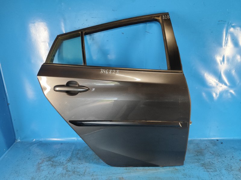 Door TOYOTA PRIUS 16- Right Rear.