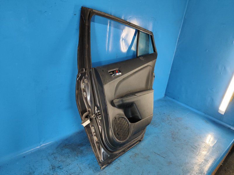 Door TOYOTA PRIUS 16- Right Rear.