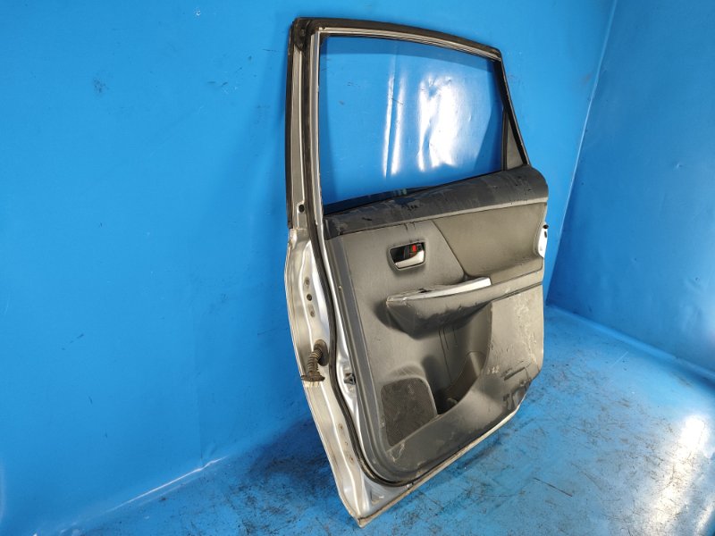 Door TOYOTA PRIUS PLUS 11-14 Right Rear