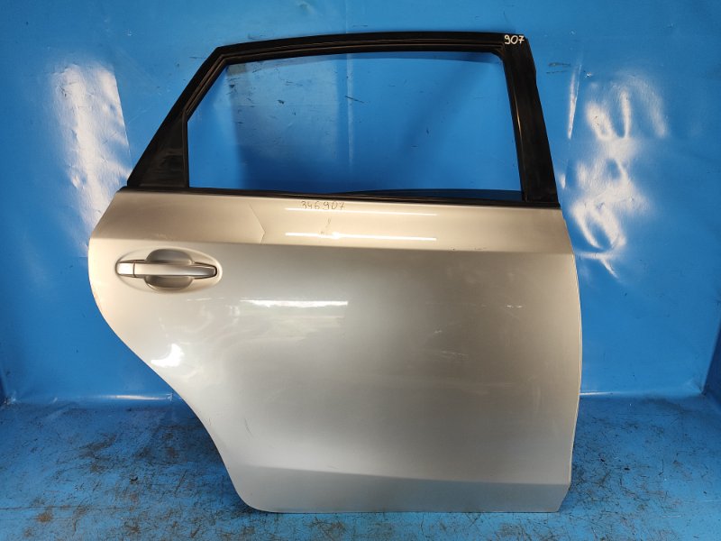 Door TOYOTA PRIUS PLUS 11-14 Right Rear