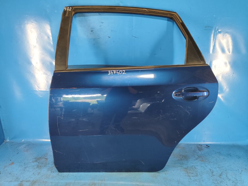 Door TOYOTA PRIUS PLUS 11-14 Left. Rear.
