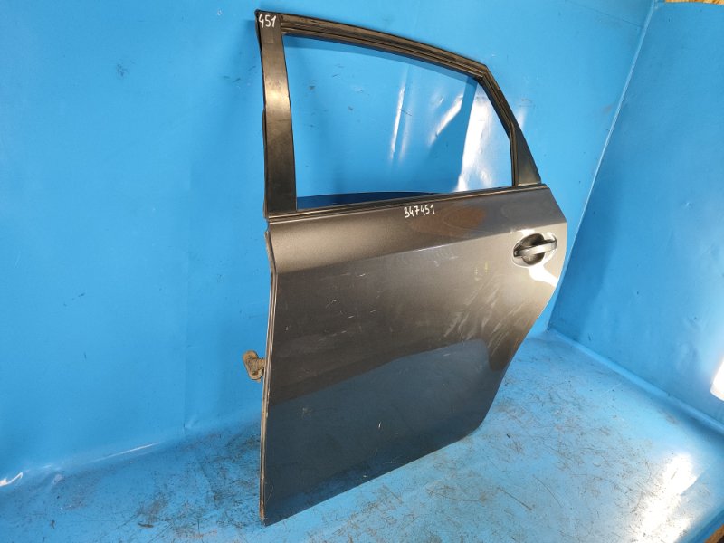 Door TOYOTA PRIUS PLUS 11-14 Left. Rear.
