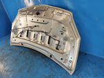 Hood of the Toyota Prius - 30 09-17