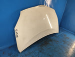 Hood of the Toyota Prius - 30 09-17