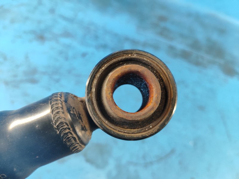 Shock absorber TOYOTA SIENNA 11-16 2015 Rear.