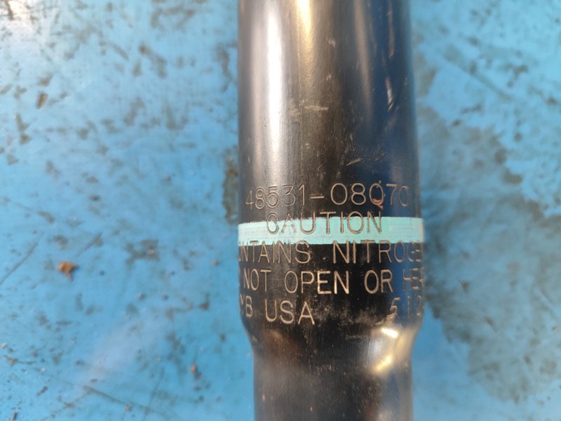 Shock absorber TOYOTA SIENNA 11-16 2015 Rear.