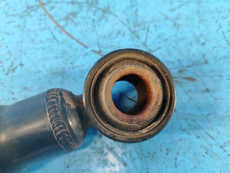 Shock absorber TOYOTA SIENNA 11-16 2015 Rear.