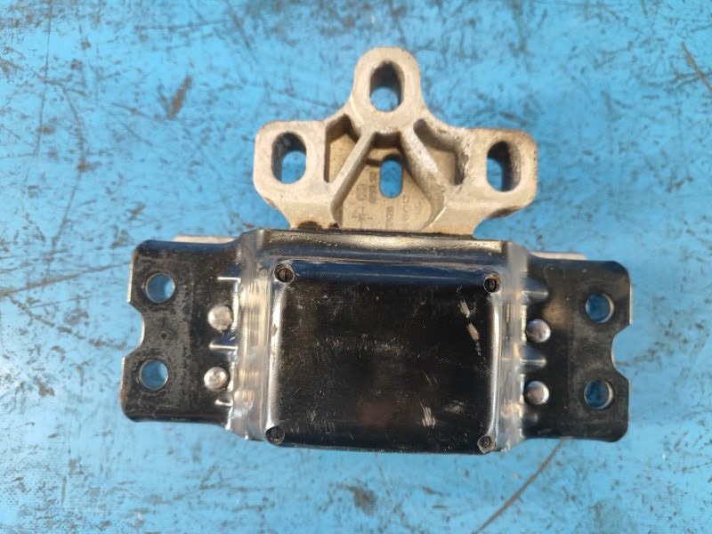 Automatic transmission mount for Volkswagen Tiguan 08-17 2017