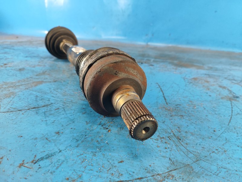 Front wheel drive VOLVO XC70 07-16 Left.