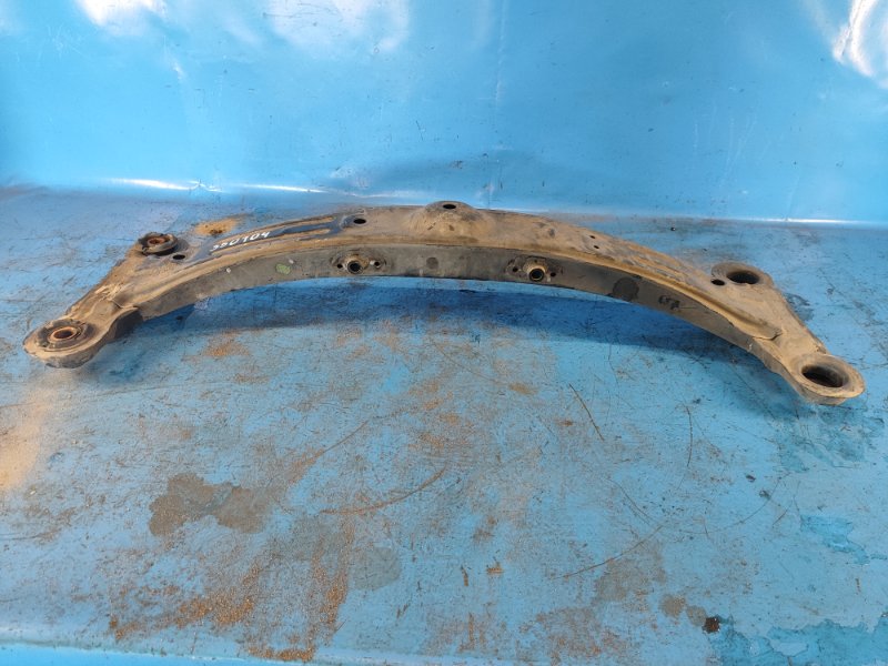Rear suspension beam for the 96-01 Lexus ES300