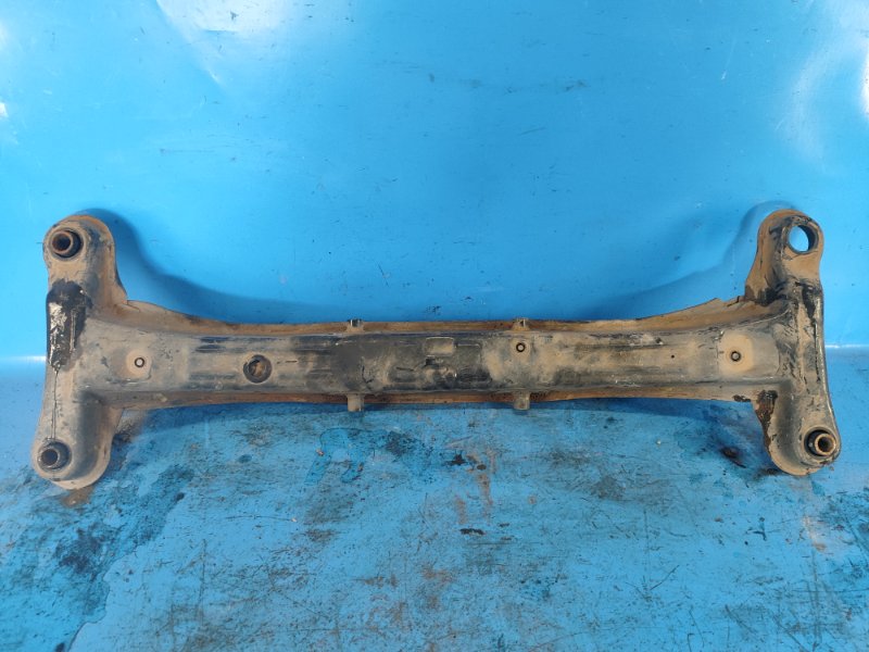 Rear suspension beam for the 96-01 Lexus ES300