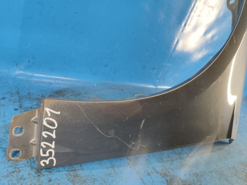 Front wing FORD FOCUS 10-18 Left.