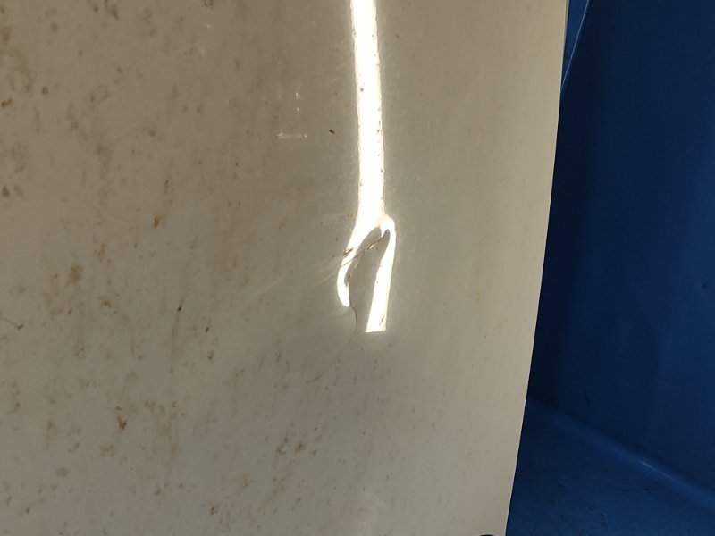 Hood of the Audi Q5 08-16