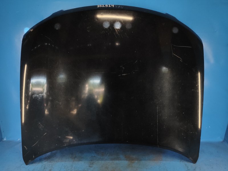 Hood of the INFINITI FX S50 03-08 2005