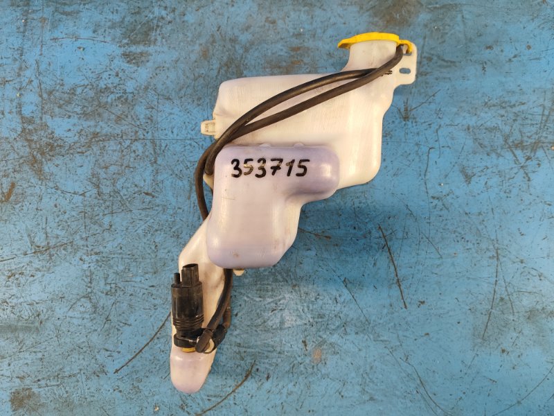 2014 Jeep Patriot 10-17 Windshield Washer Reservoir