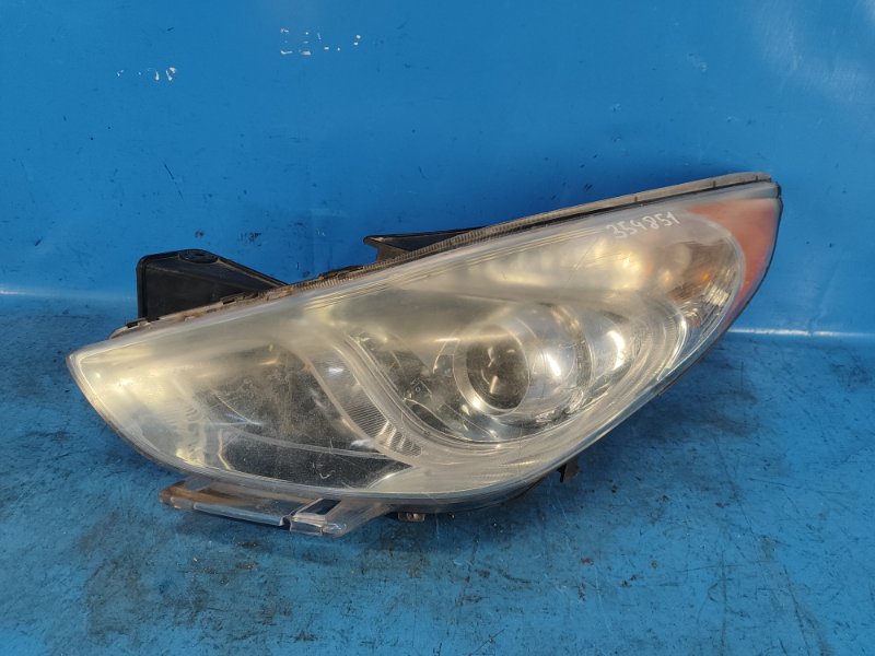 Headlight HYUNDAI SONATA YF 10-14 2012 Left.