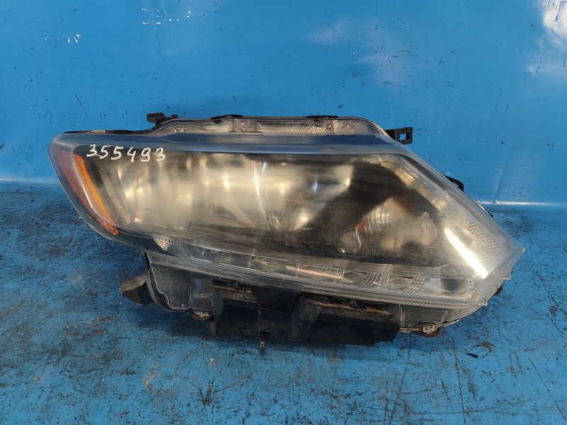 Headlight NISSAN X-TRAIL/ROGUE T32 13-20 2016 Right