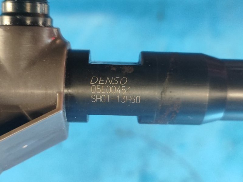 Fuel injector Mazda CX-5 (KE) 11-17