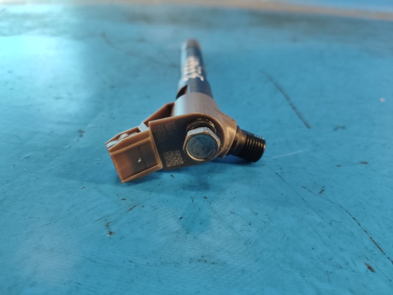 Fuel injector Mazda CX-5 (KE) 11-17