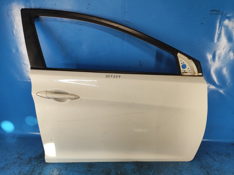 Door HYUNDAI ELANTRA MD 10-15 Right Front.