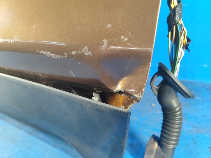 Door FORD ESCAPE 12-19 Right Front.