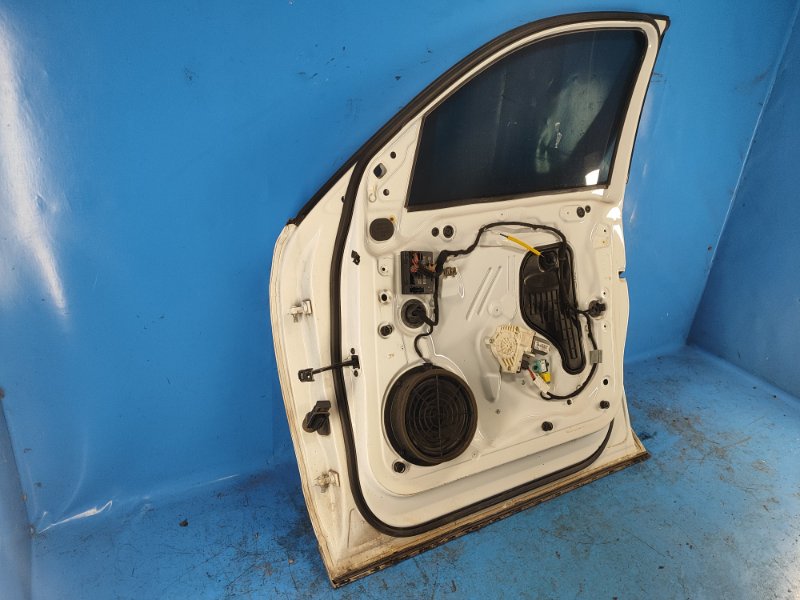 Door AUDI Q5 08-16 Right Front.