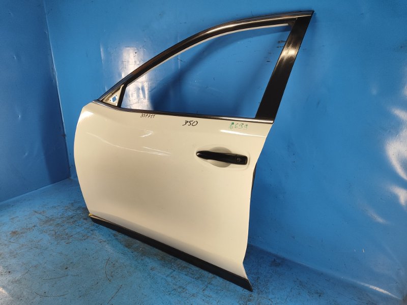 Door NISSAN X-TRAIL/ROGUE T32 13-20 2016 Left. Front.