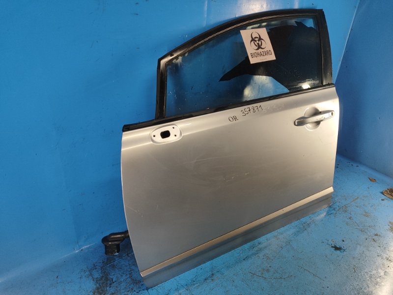 Door HONDA CIVIC 4D 06-11 Left. Front.