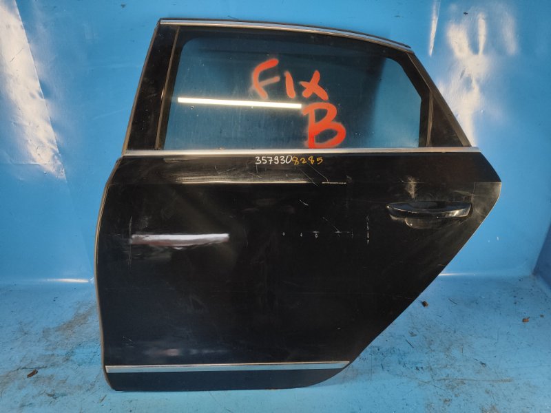 Door VOLKSWAGEN PASSAT B8 14- 2015 Left. Rear.