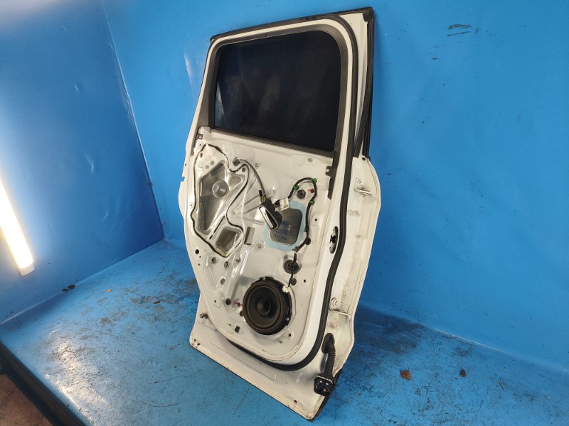 Door FORD ESCAPE 12-19 2018 Left. Rear.
