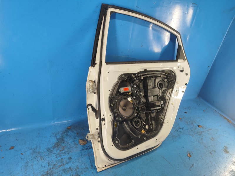 Door HYUNDAI SONATA YF 10-14 2012 Right Rear