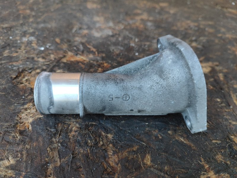 Thermostat housing LEXUS HS250H (ANF10) 09-12 2009