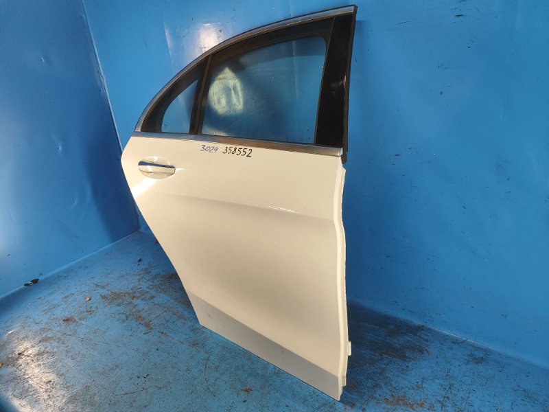 Door MERCEDES C-CLASS W205 16-21 2017 Right Rear