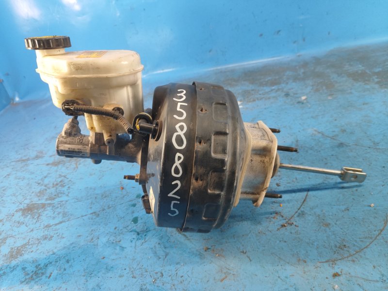 Vacuum brake booster for Ford Explorer 10-20