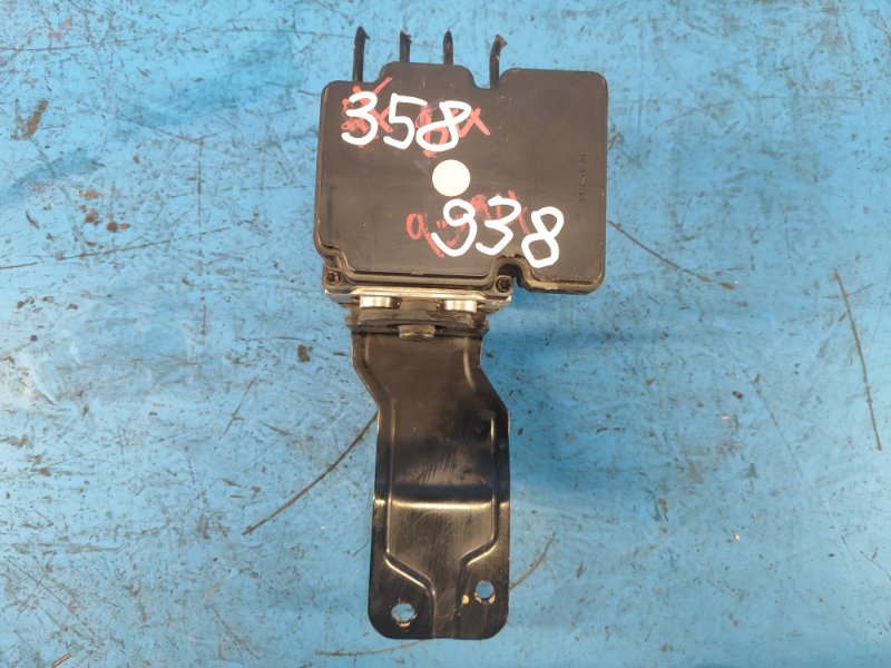 ABS unit HYUNDAI ELANTRA AD 16-2016
