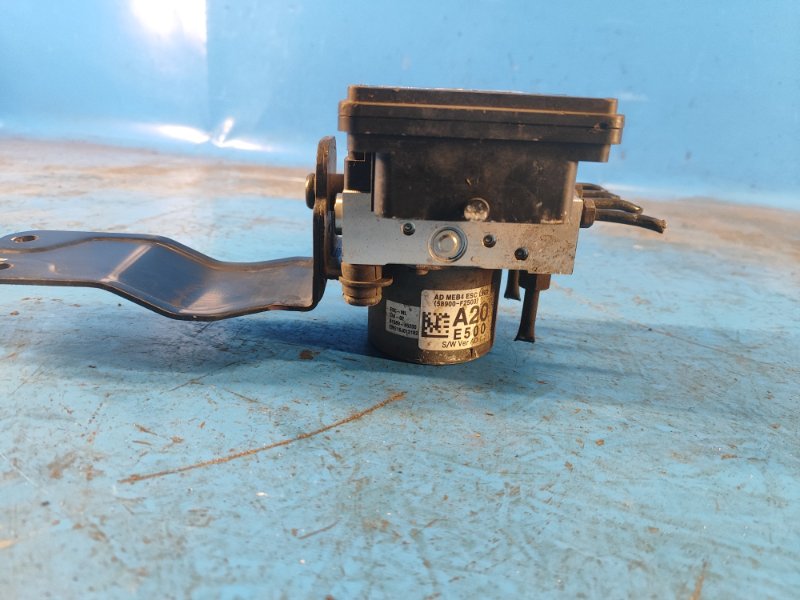 ABS unit HYUNDAI ELANTRA AD 16-2016