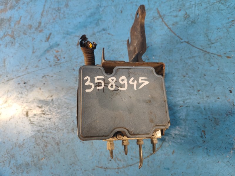 ABS unit Nissan Versa B17 11-19