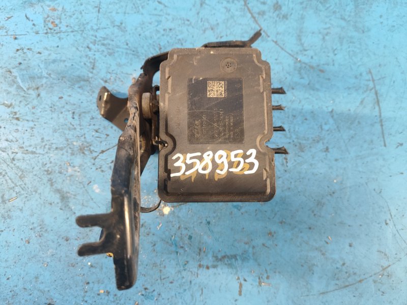 ABS unit Honda Accord CU8 / TSX 08-14 2009