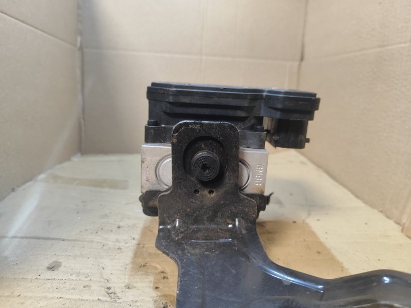 ABS unit HYUNDAI ELANTRA MD 10-15 2014