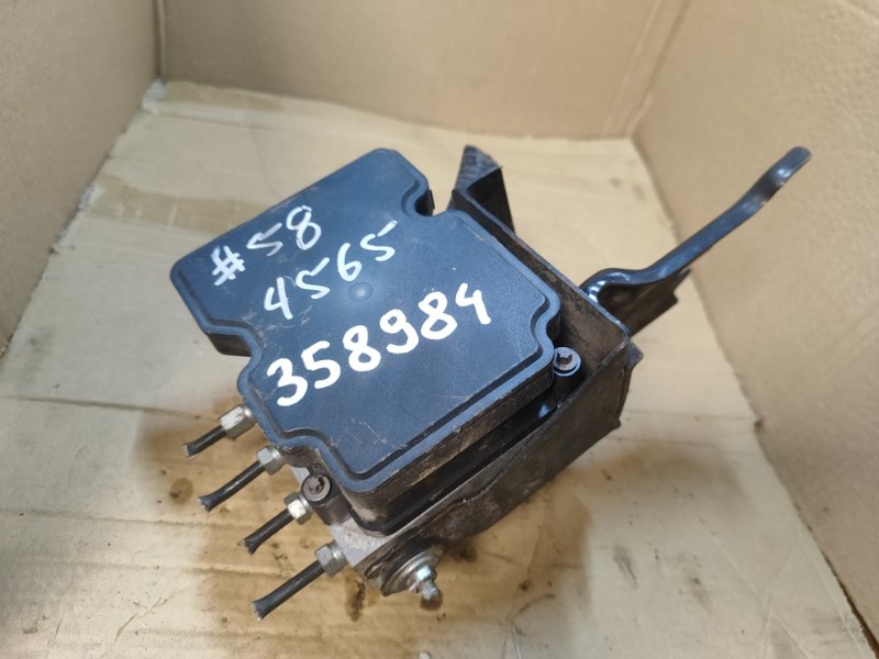 ABS unit Nissan Versa B17 11-19 2017