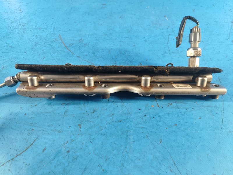Fuel rail for Ford Focus 2013 10-18