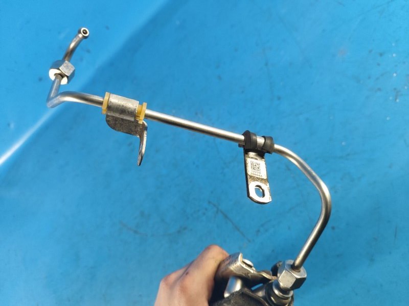Fuel rail for Ford Focus 2013 10-18