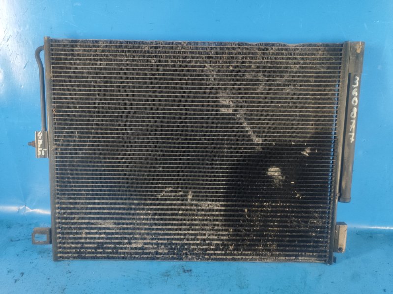 Air conditioning condenser for a Jeep Grand Cherokee 11-22 2016
