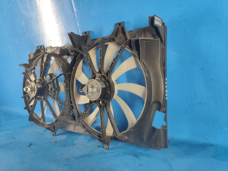 Diffuser of the main radiator fan Toyota Camry 55 14-17 2014