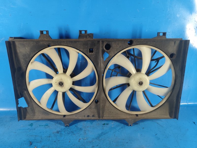 Diffuser of the main radiator fan Toyota Camry 55 14-17 2014